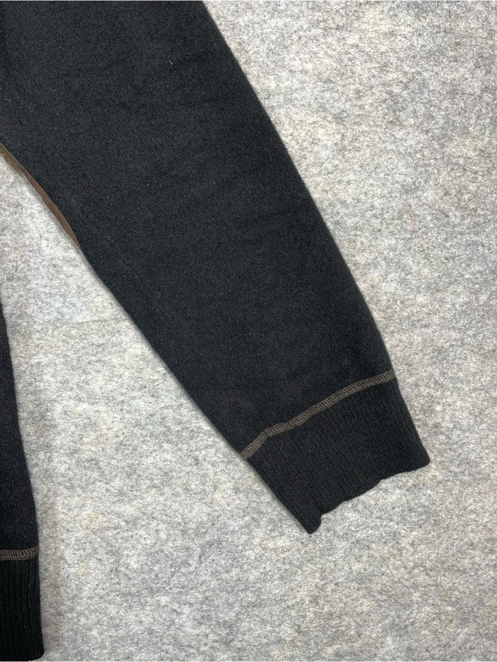Canterbury Cashmere Men's Black Crewneck Sweater Minimalist Cozy Comfy Large - Picture 7 of 15